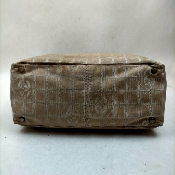 Chanel travel line Beige tan airplane  carry on hand bag purse jacquard - Picture 4 of 9